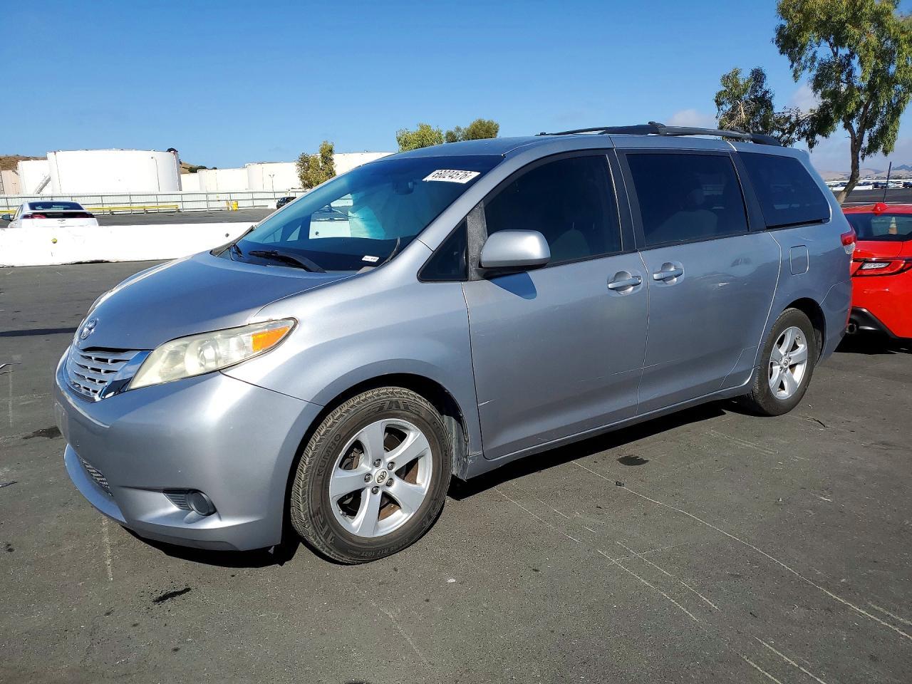 2011 Toyota Sienna Le