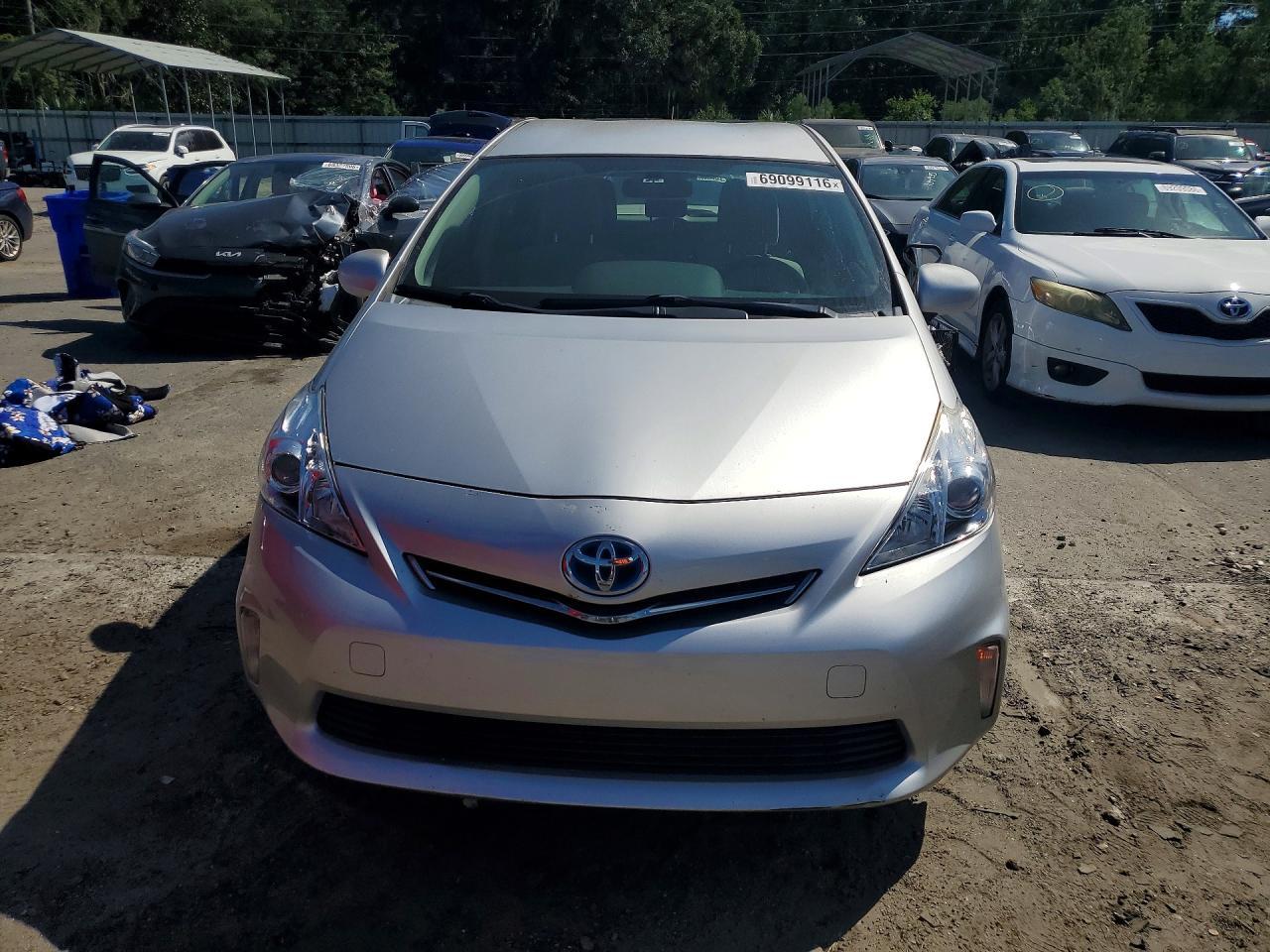 2012 Toyota Prius V Two - Image 5
