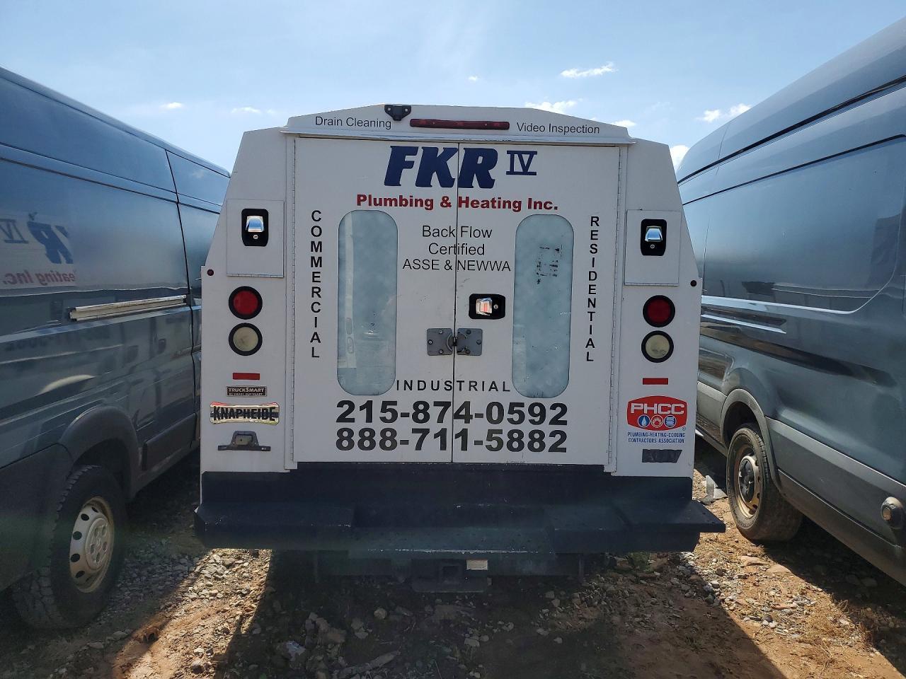 2017 Chevrolet Express G3500 - Фото 6