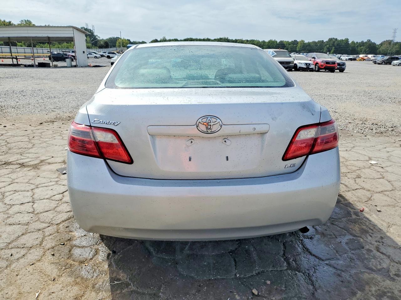 2007 Toyota Camry Le - Image 6