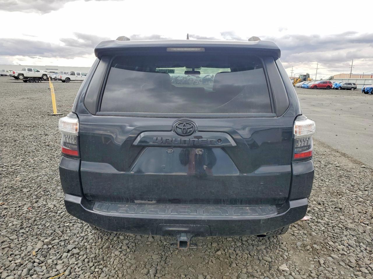 2019 Toyota 4Runner - Image 6