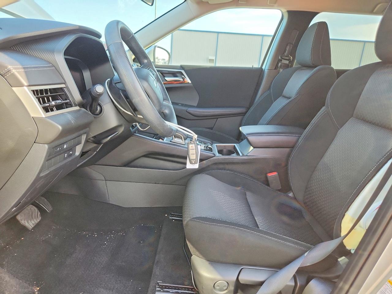 2024 Mits Outlander Phev - Image 7