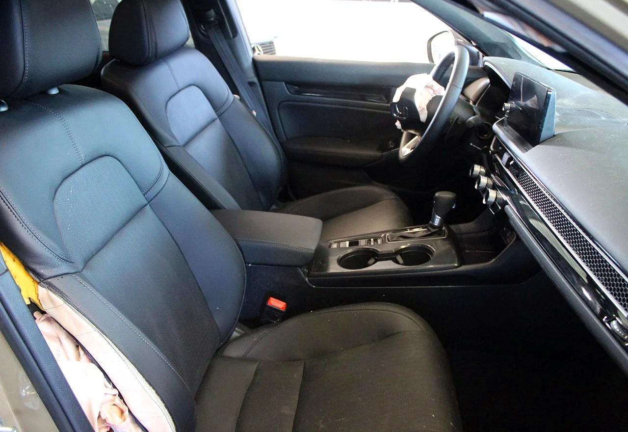 2026 Honda Civic Sport Touring - Image 5