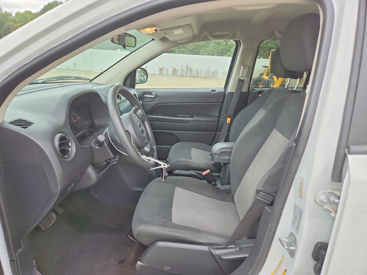 2015 Jeep Compass Sport - Image 7