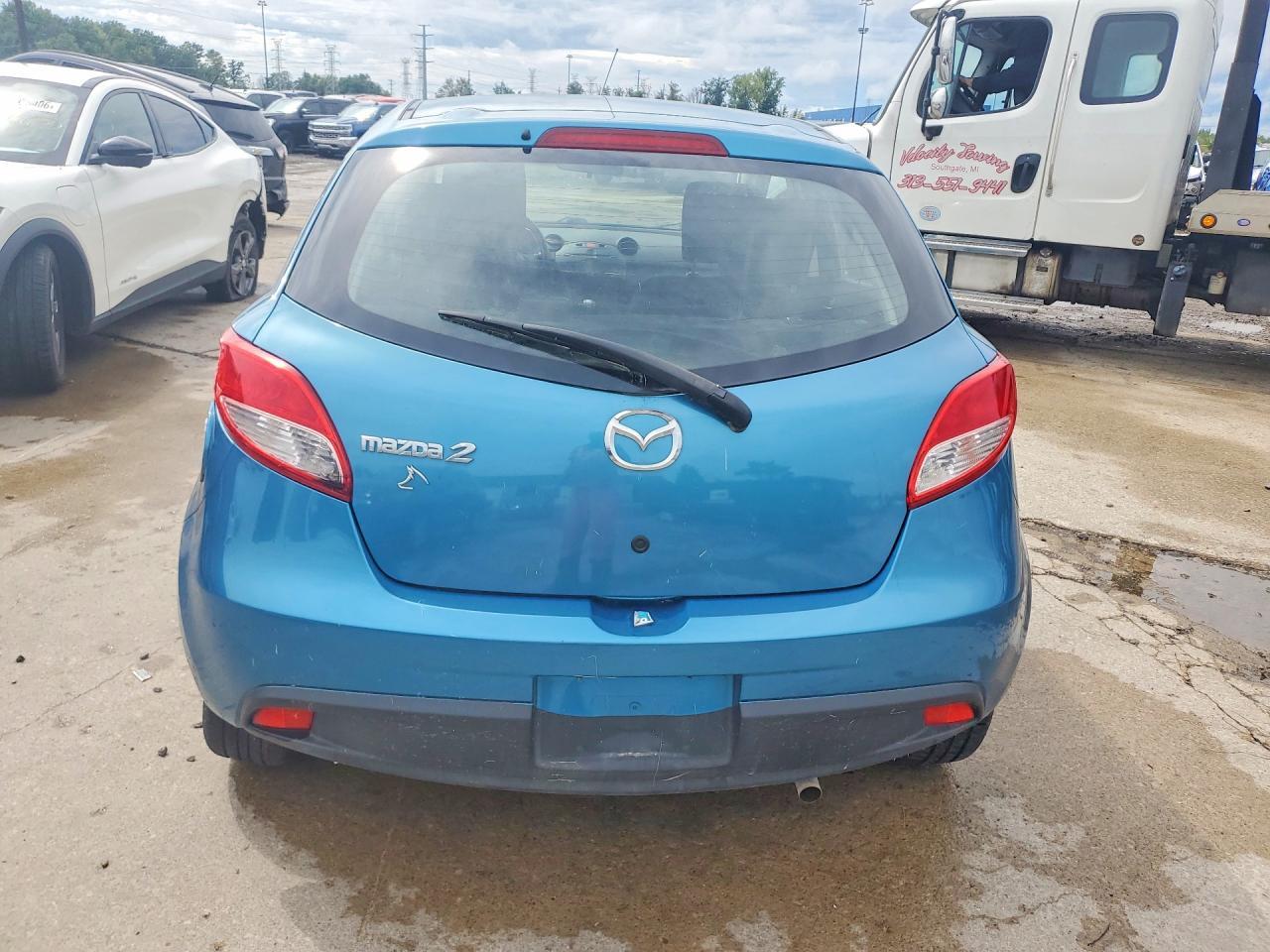 2011 Mazda Mazda2 - Image 6