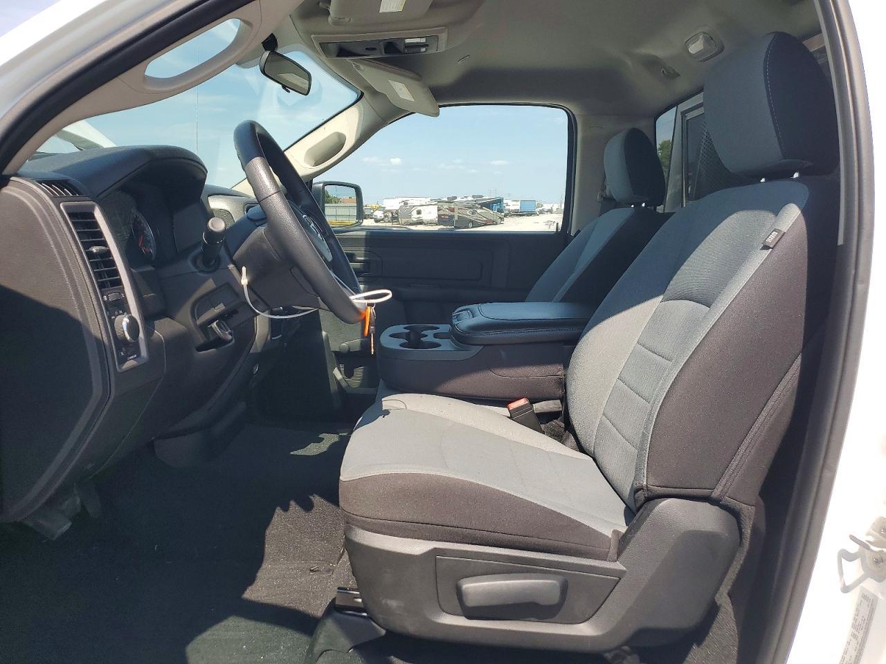 2023 Ram 1500 Classic Tradesman - Фото 7