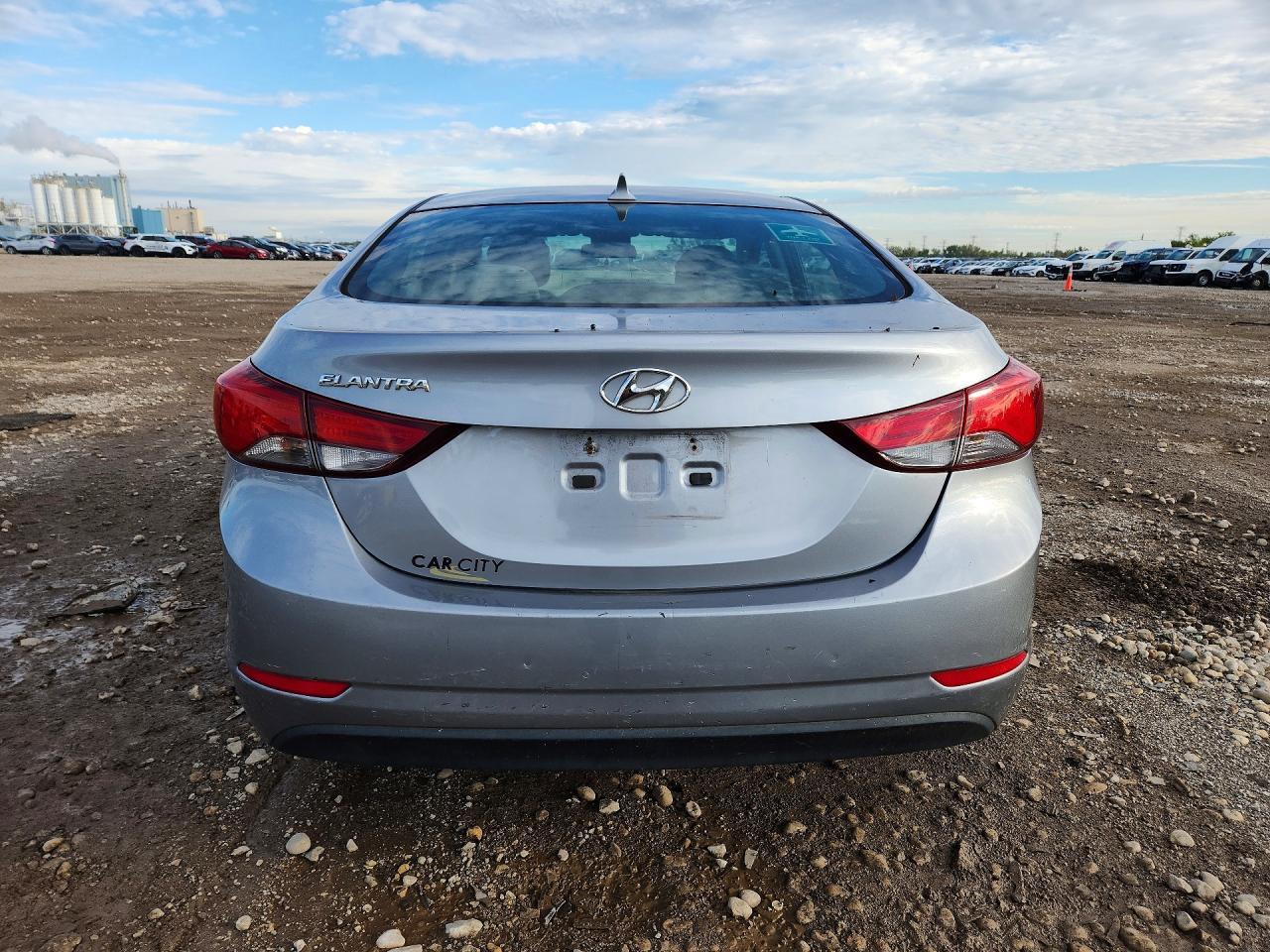 2015 Hyundai Elantra Se - Фото 6