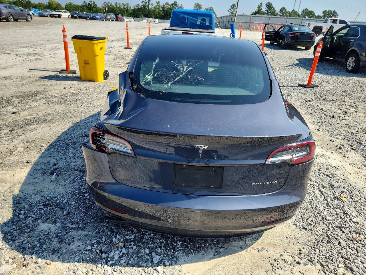 2021 Tesla Model 3 - Фото 6