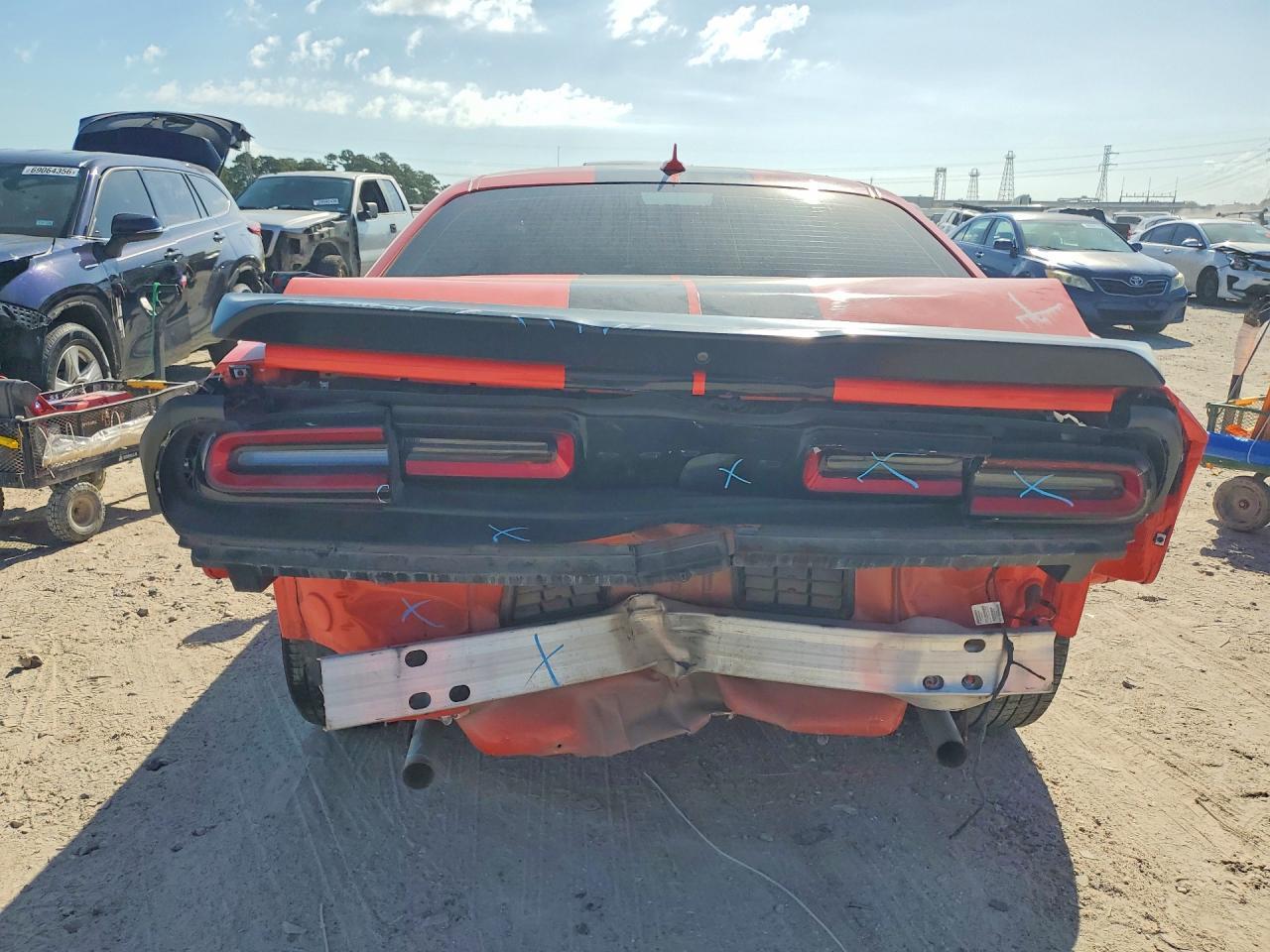 2022 Dodge Challenger Sxt - Фото 6