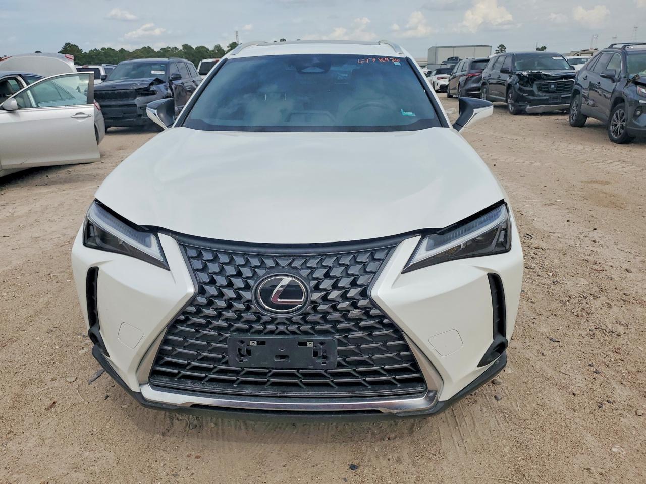 2025 Lexus Ux 300H Base - Image 5