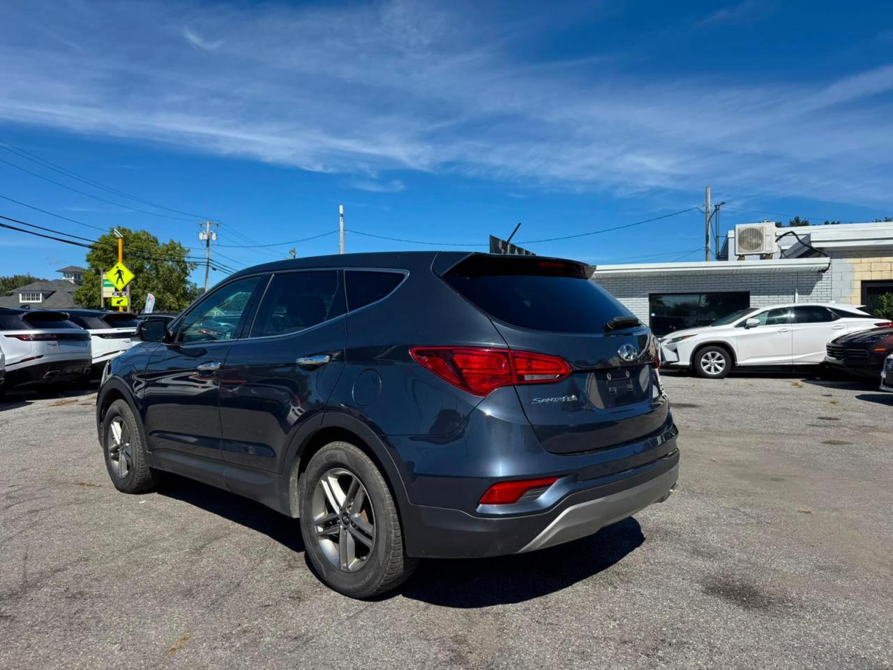 2018 Hyundai Santa Fe Sport 2.4L - Image 3