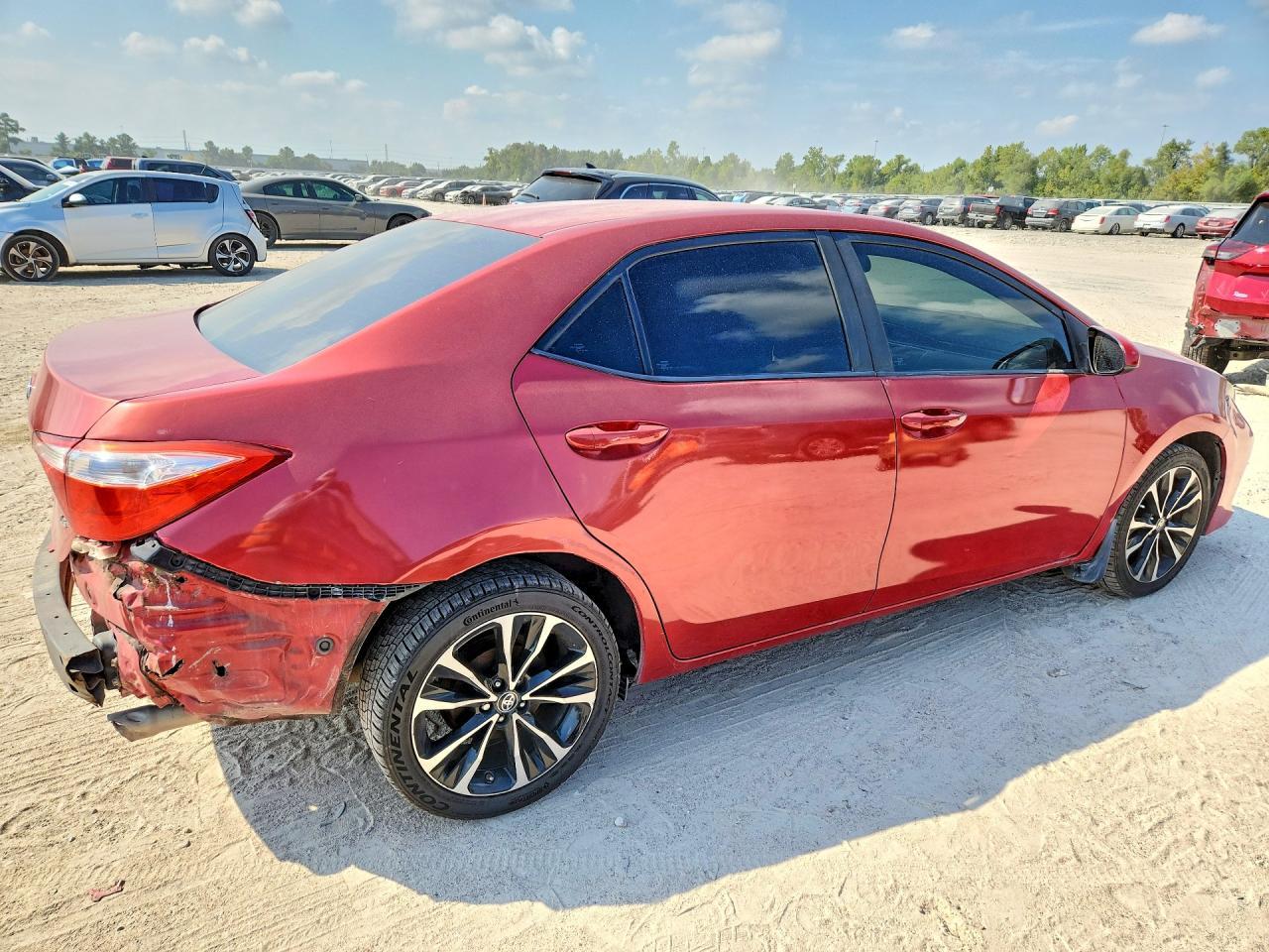 2015 Toyota Corolla Le - Фото 3