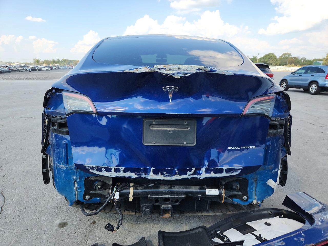 2023 Tesla Model Y - Image 6