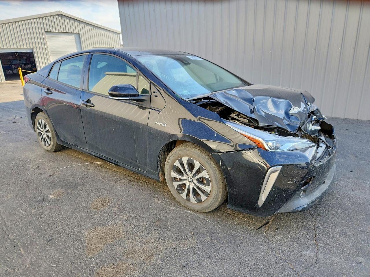 2022 Toyota Prius Xle Awd-E - Image 4