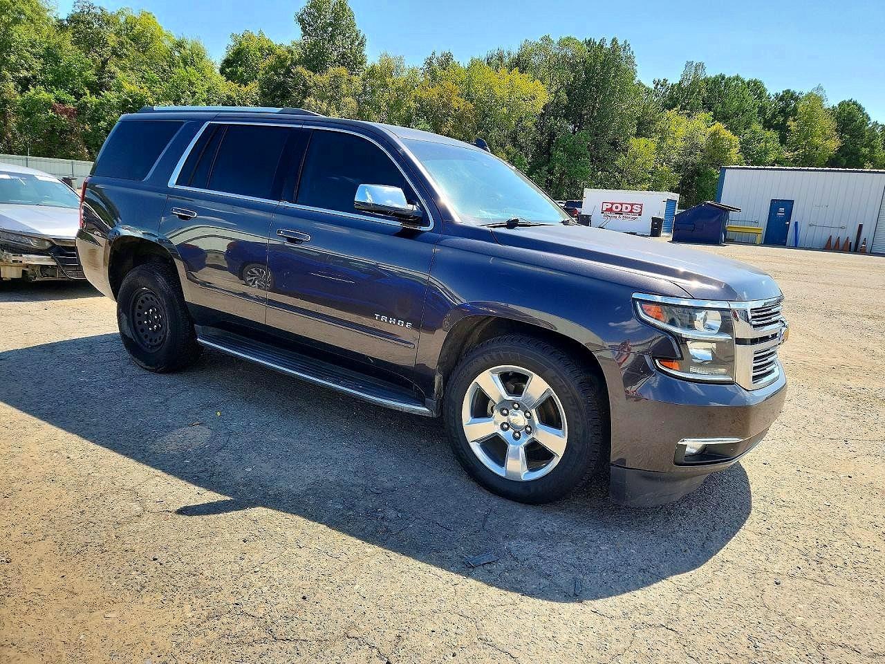 2017 Chevrolet Tahoe K1500 Premier - Image 4