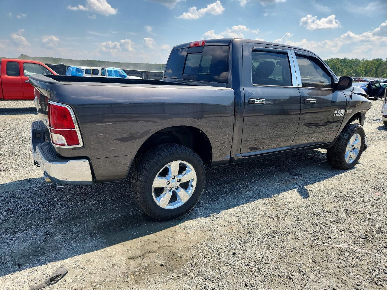 2016 Ram 1500 Slt - Image 3