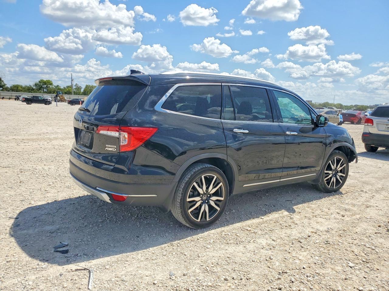 2020 Honda Pilot Touring - Фото 3