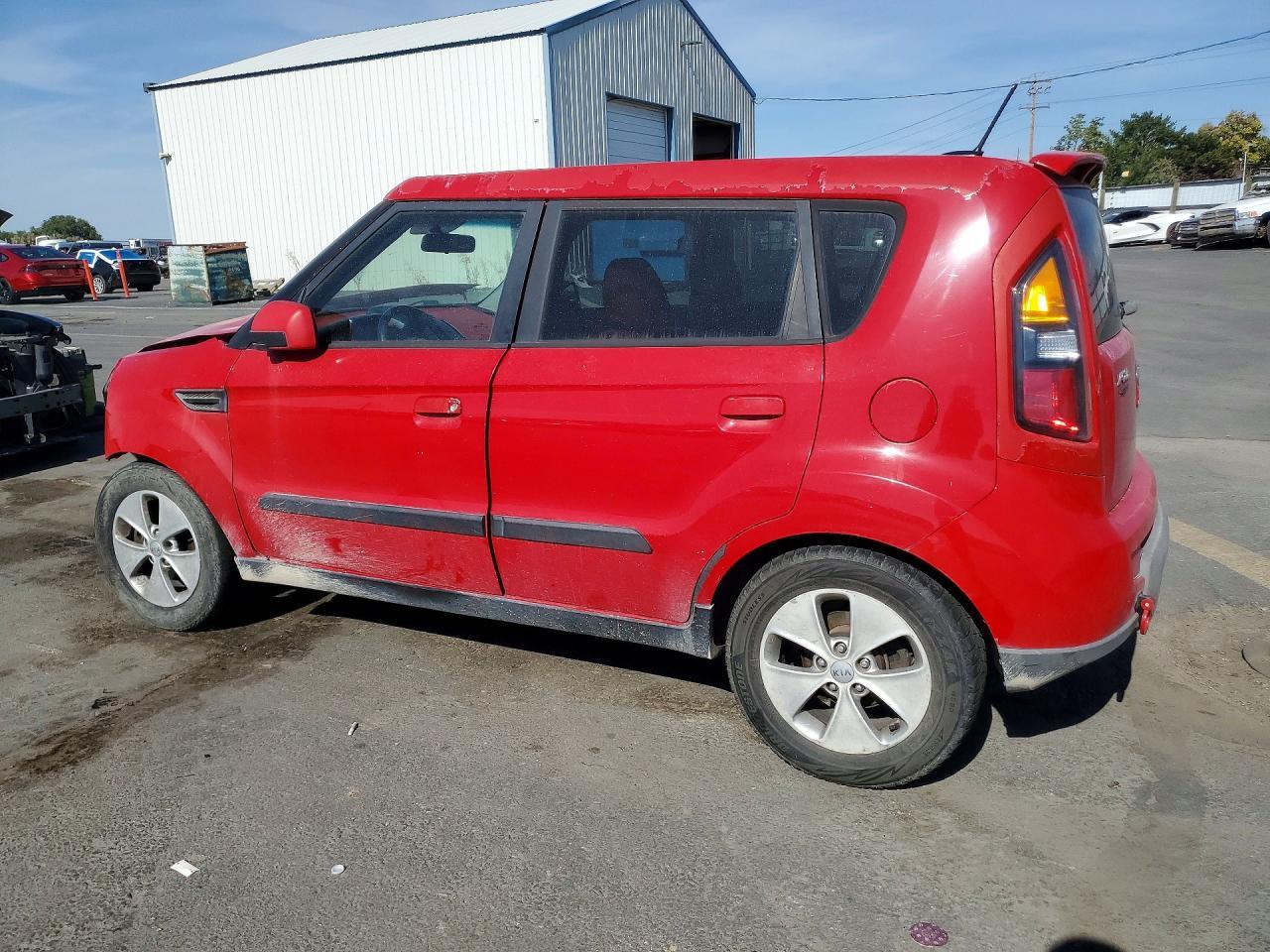 2010 Kia Soul + - Image 2