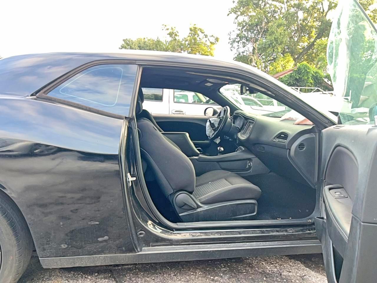 2019 Dodge Challenger Sxt - Image 5