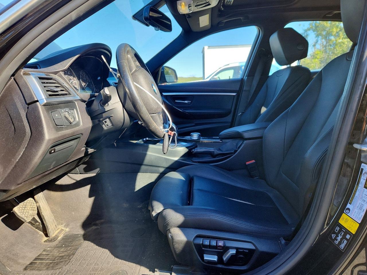 2018 BMW 330 Xi - Image 7
