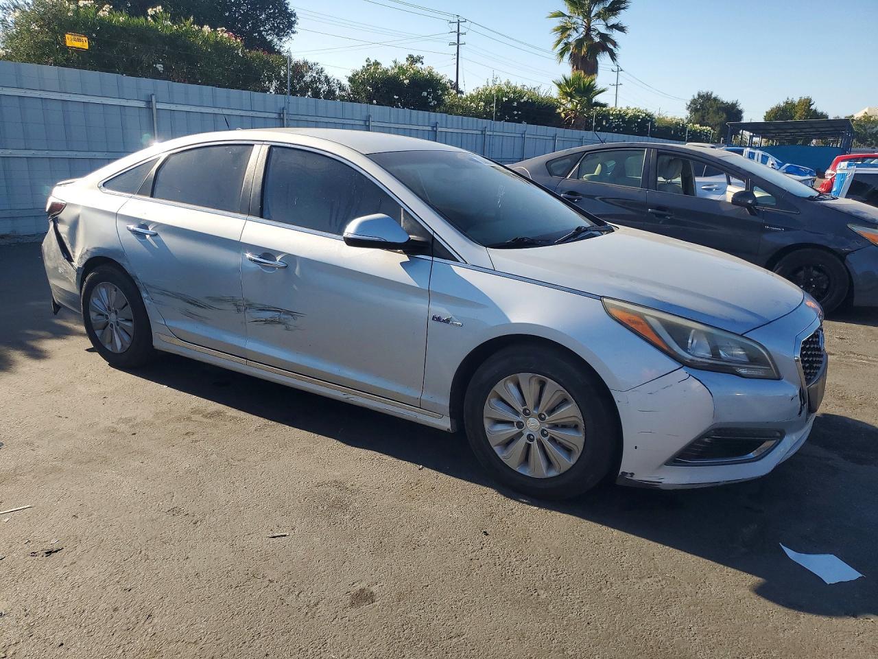 2017 Hyundai Sonata Hybrid Se - Фото 4