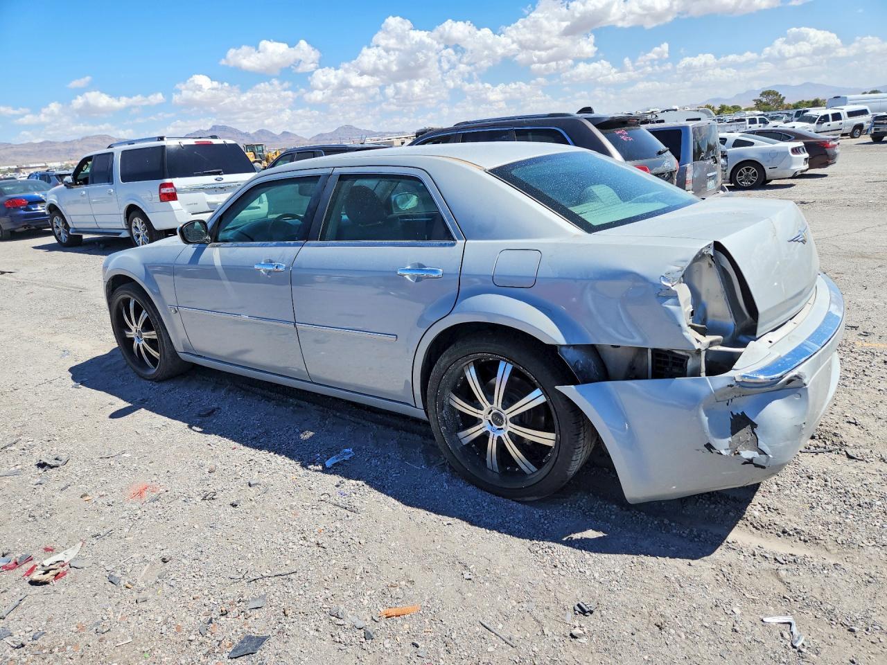 2006 Chrysler 300C - Фото 2