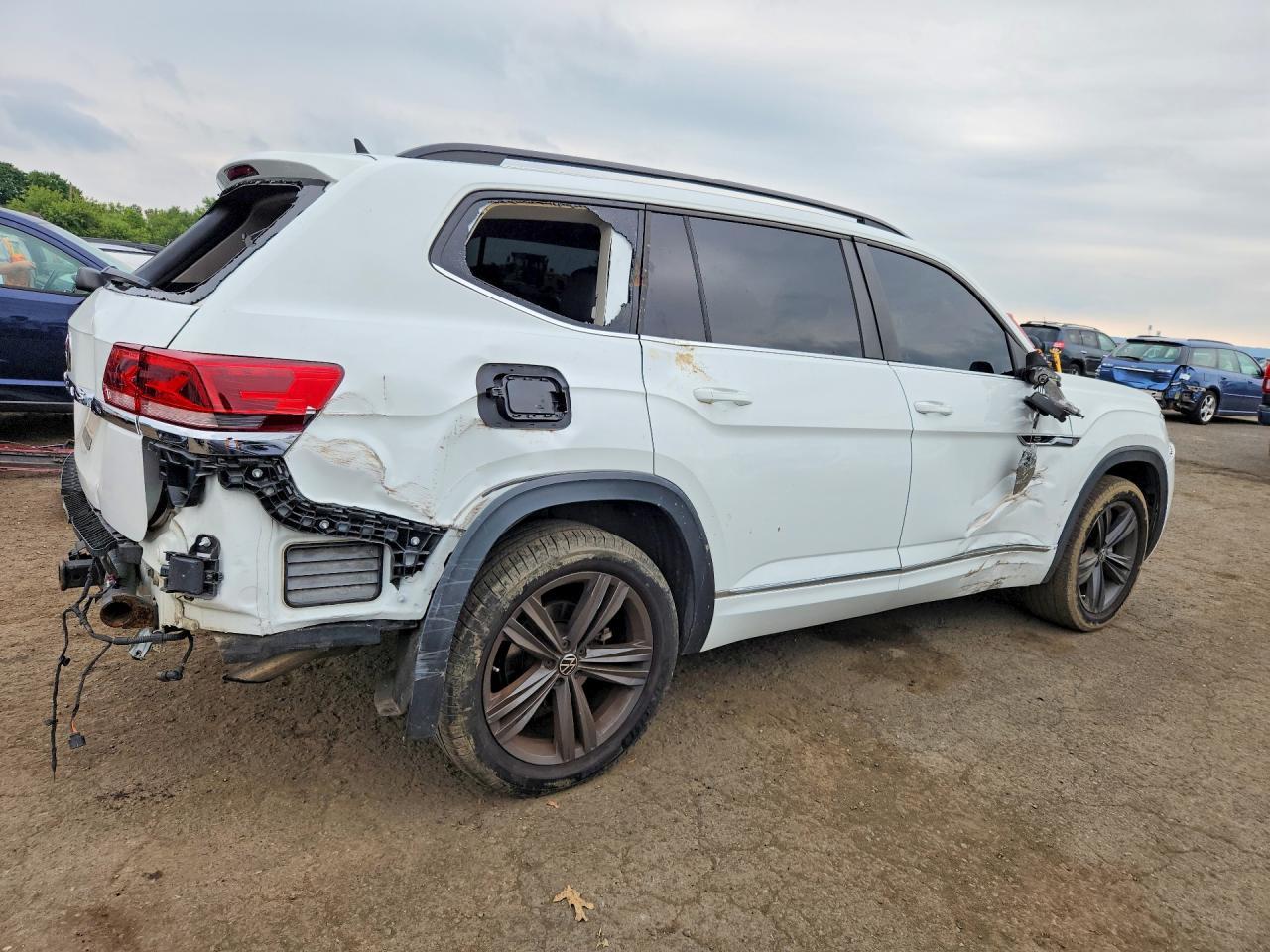 2021 Volkswagen Atlas Se - Фото 3