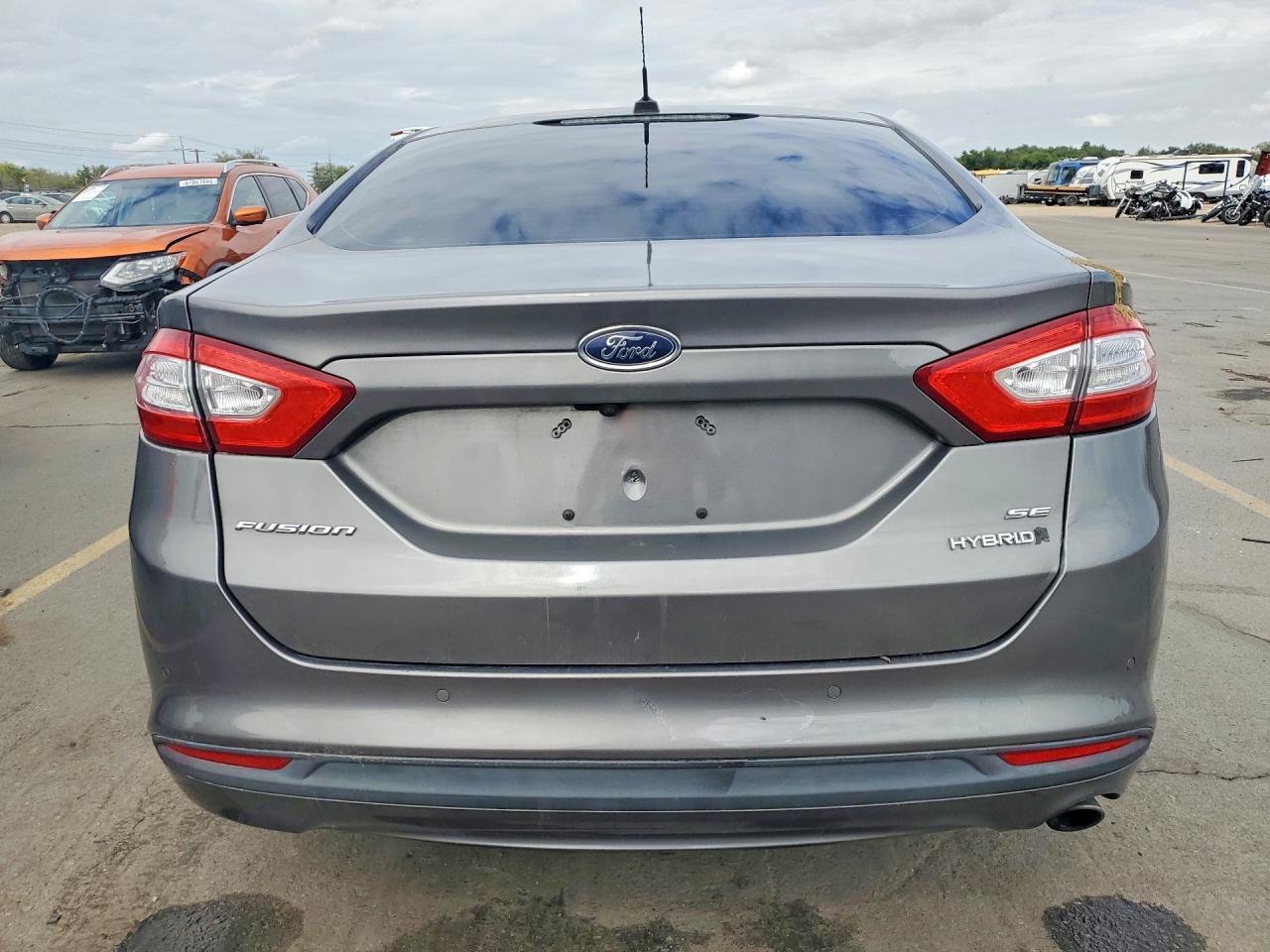 2014 Ford Fusion Se Hybrid - Image 6