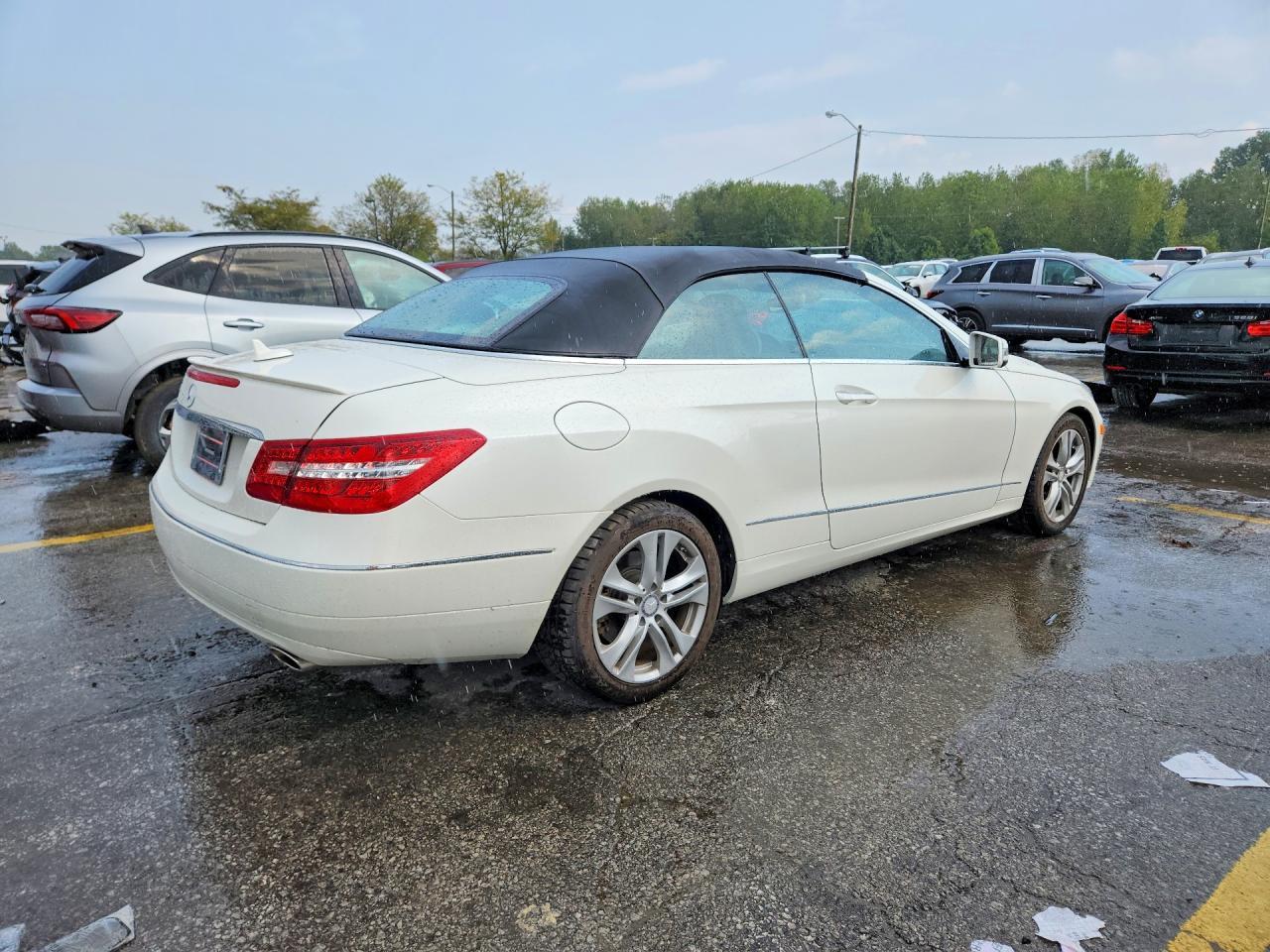 2011 Mercedes-Benz E 350 - Image 3