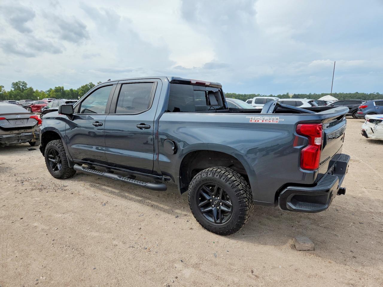 2021 Chevrolet Silverado K1500 Lt Trail Boss - Image 2