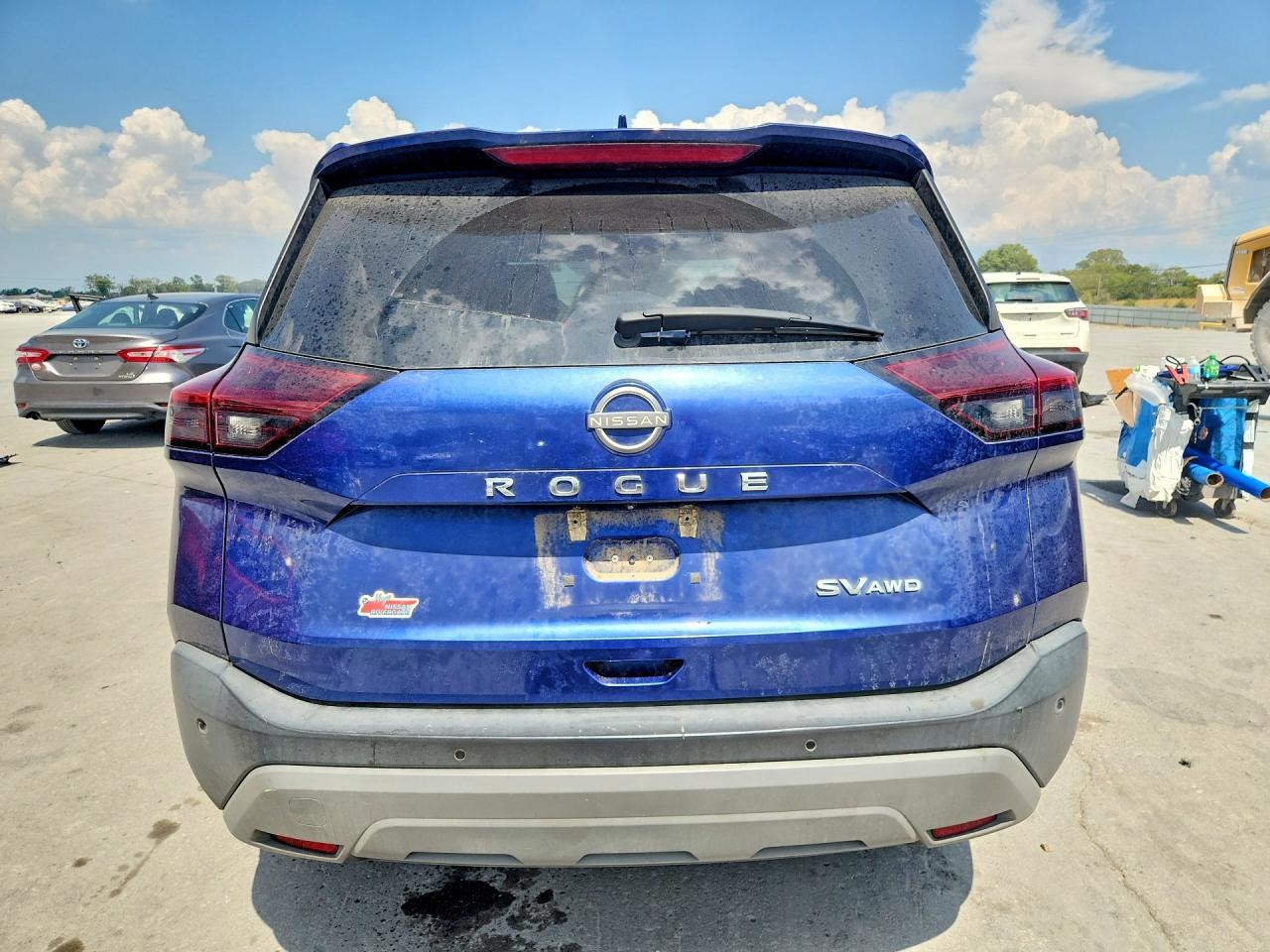 2022 Nissan Rogue Sv - Image 6