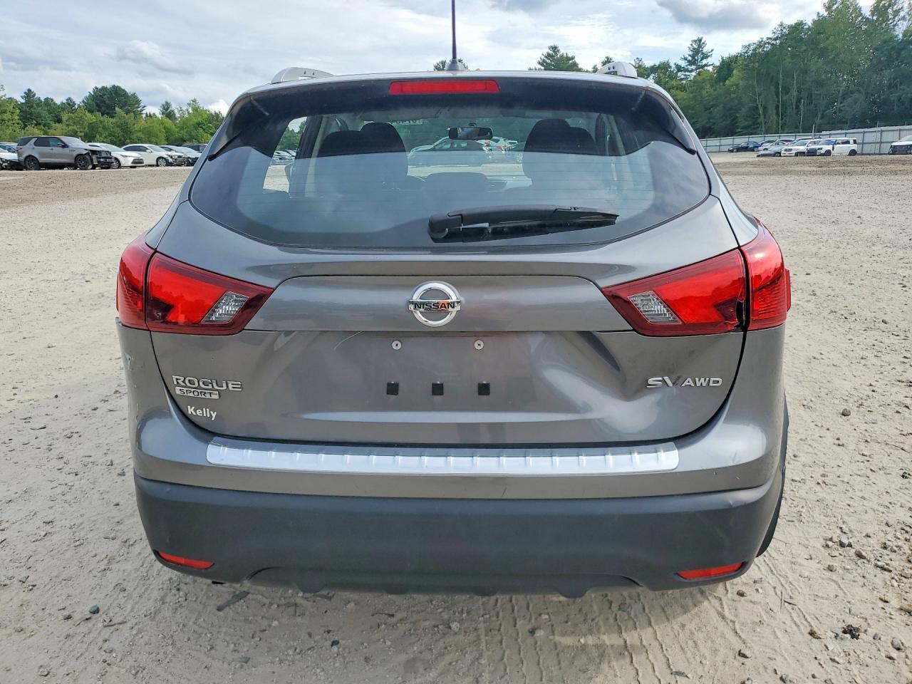 2017 Nissan Rogue Sport Sv - Image 6