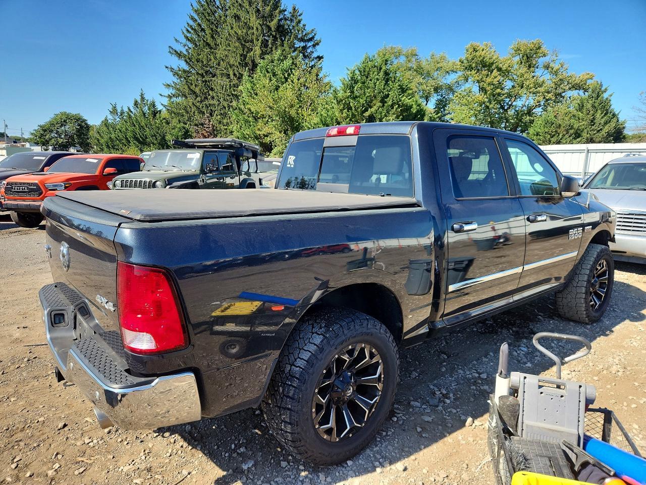 2017 Ram 1500 Slt - Image 3