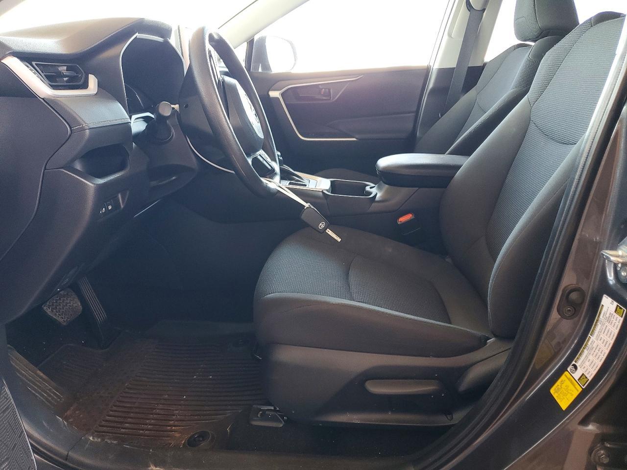 2025 Toyota Rav4 Le - Фото 7