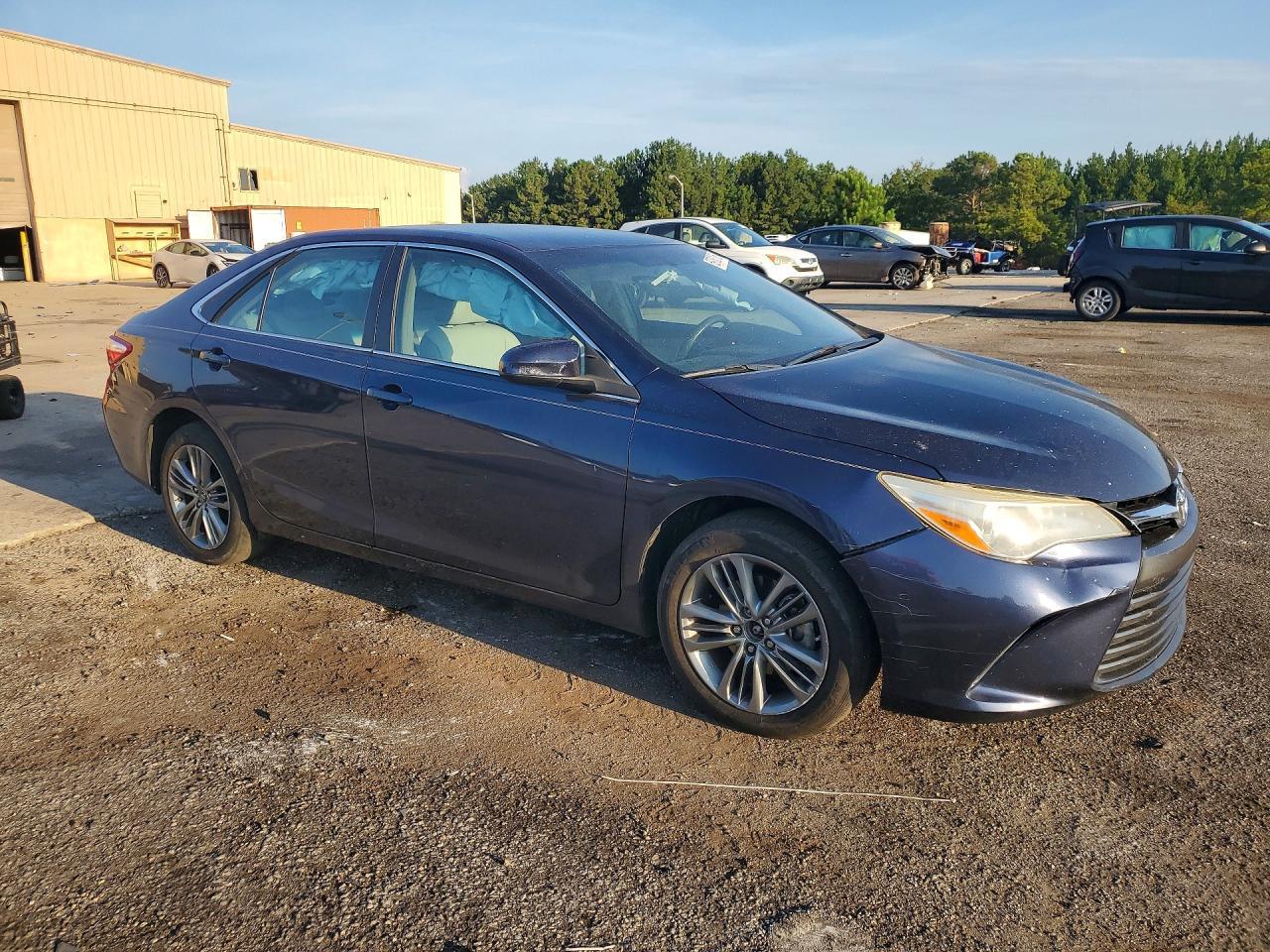 2017 Toyota Camry Xle - Image 4