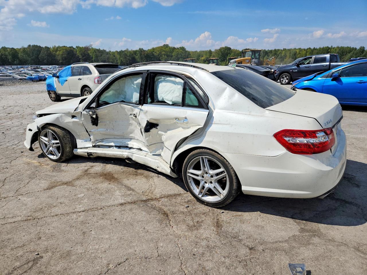 2013 Mercedes-Benz E 350 4Matic - Фото 2