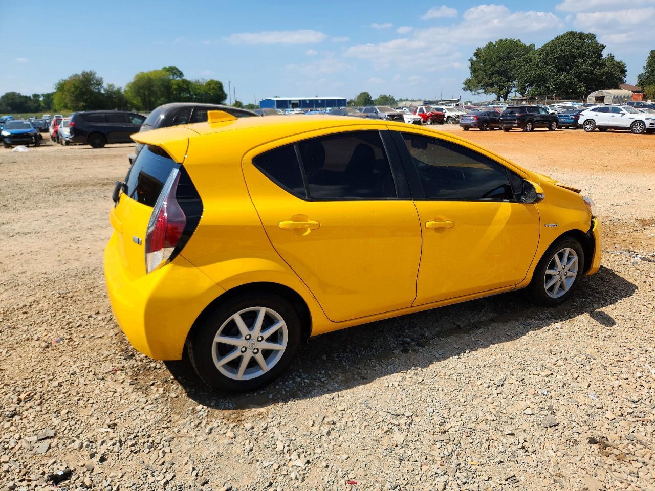 2015 Toyota Prius C Four - Фото 3
