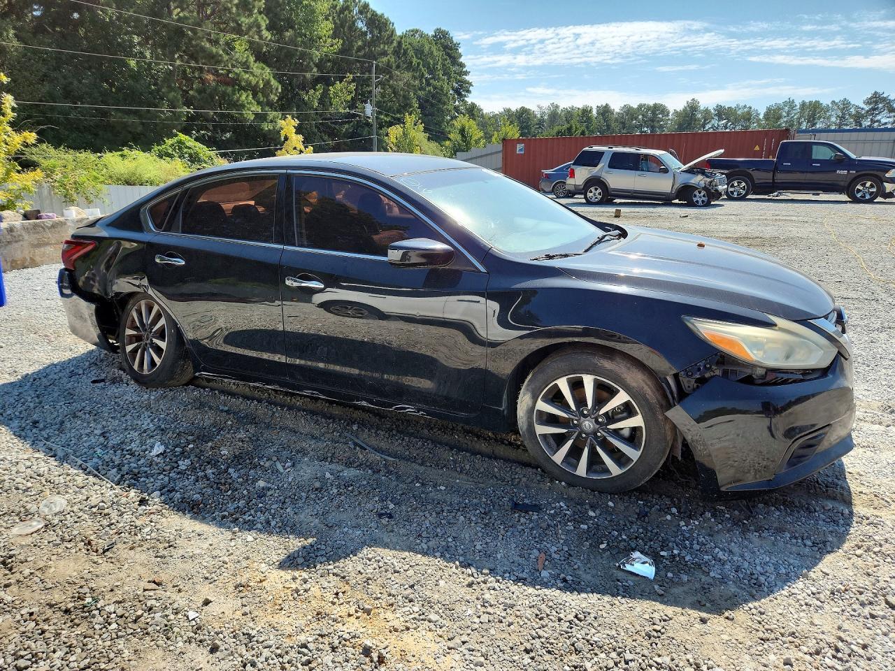 2017 Nissan Altima - Фото 4