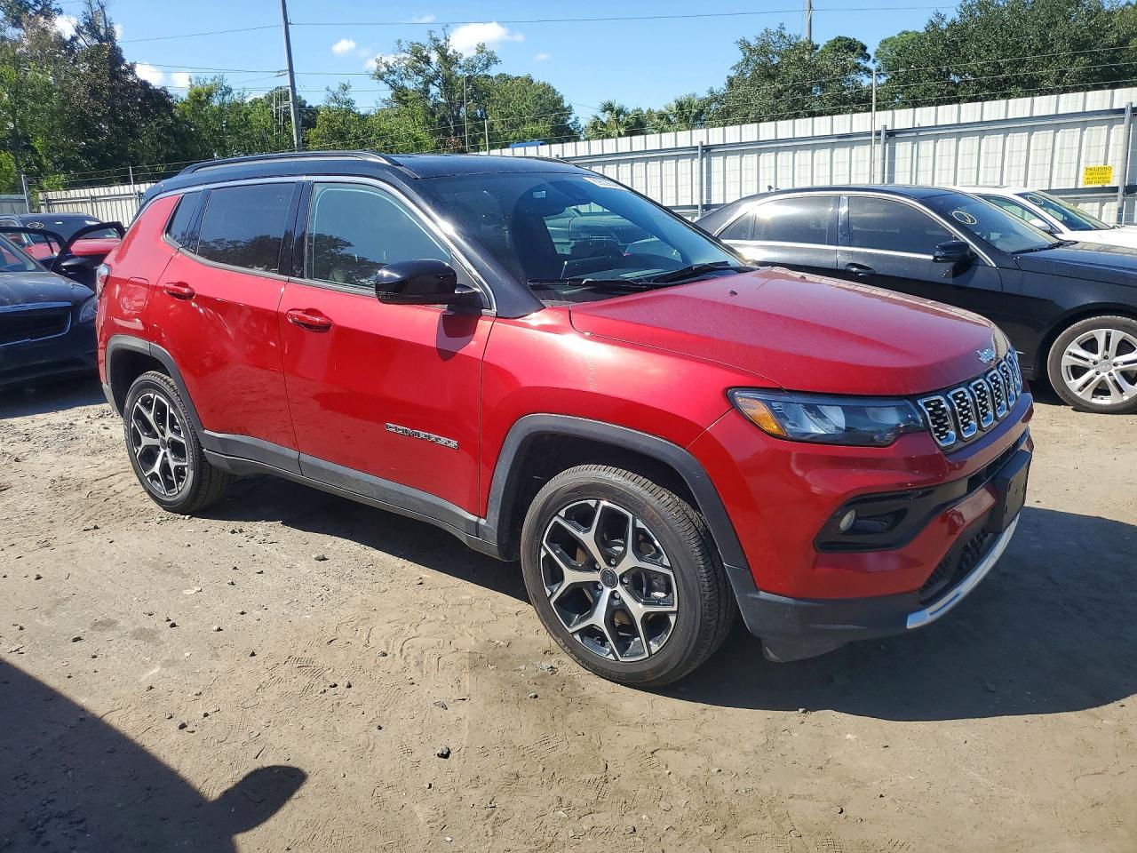 2025 Jeep Compass Limited - Фото 4