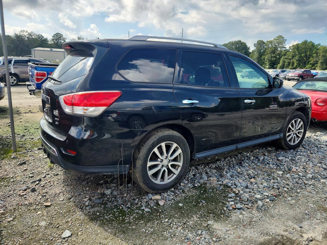 2015 Nissan Pathfinder Sv - Фото 3