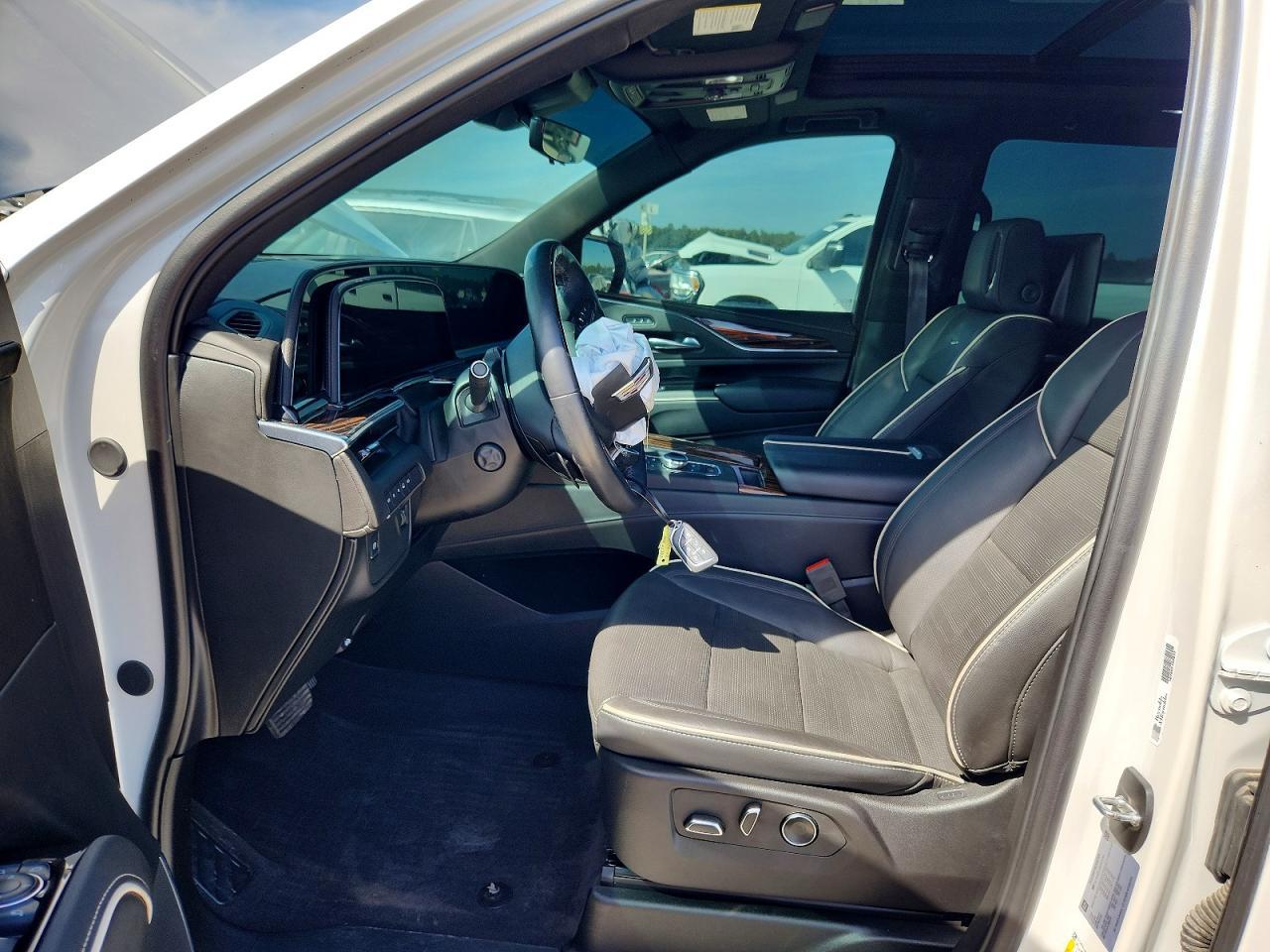 2024 Cadillac Escalade Esv Premium Luxury - Image 7