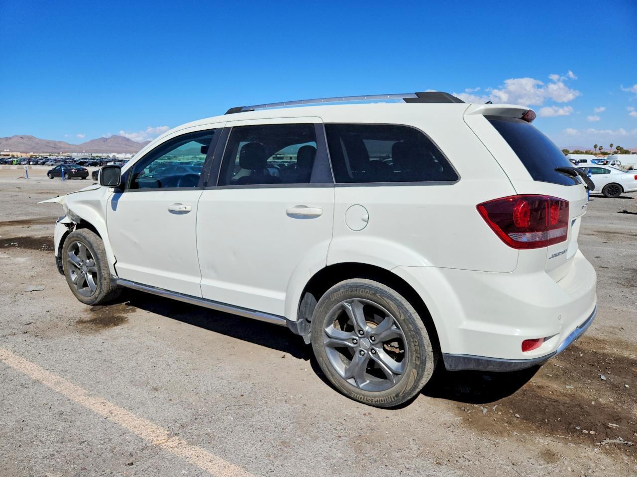 2017 Dodge Journey Crossroad - Фото 2