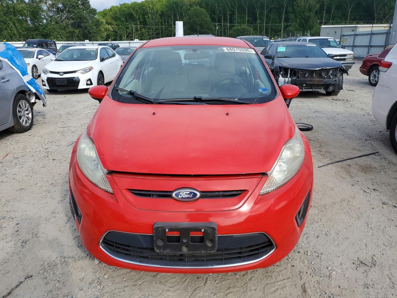 2012 Ford Fiesta Se - Image 5
