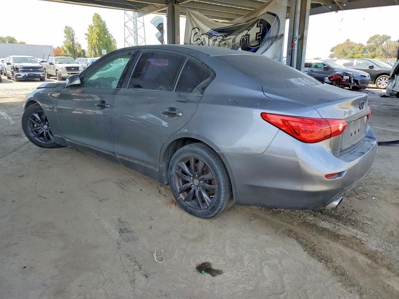 2016 Infiniti Q50 3.0T Premium - Фото 2