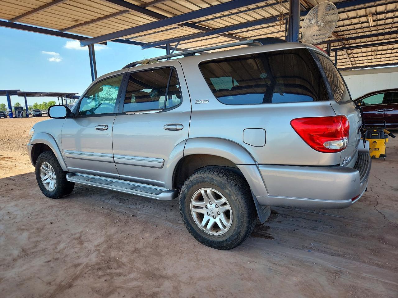 2006 Toyota Sequoia Sr5 - Фото 2