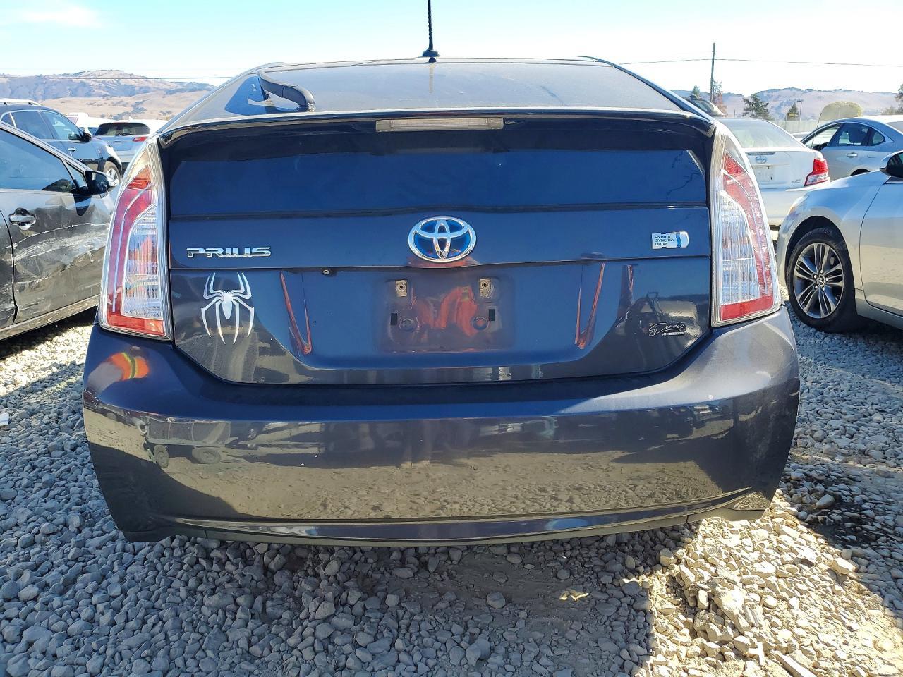 2015 Toyota Prius Three - Фото 6