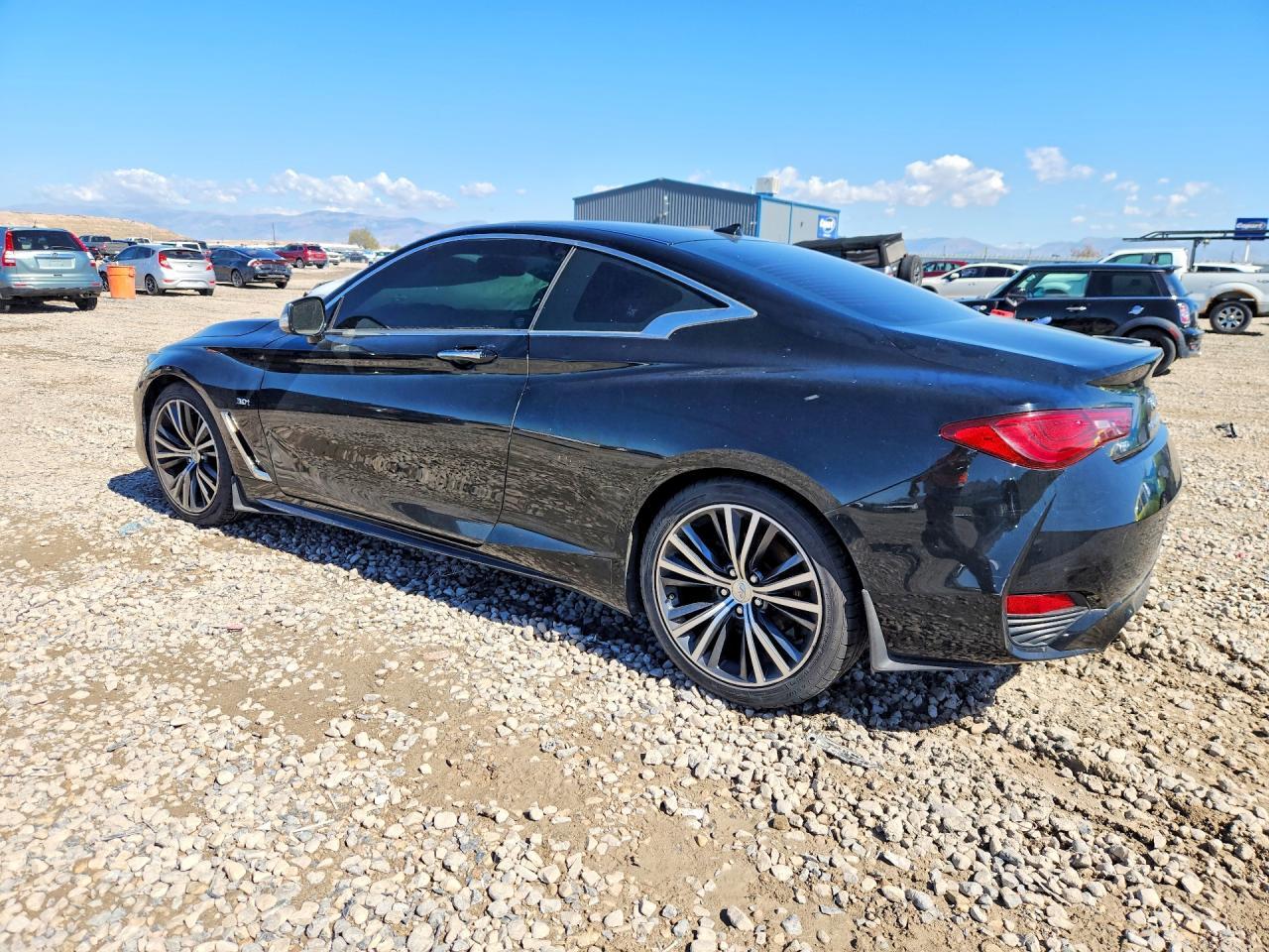 2018 Infiniti Q60 3.0T Luxe - Фото 2