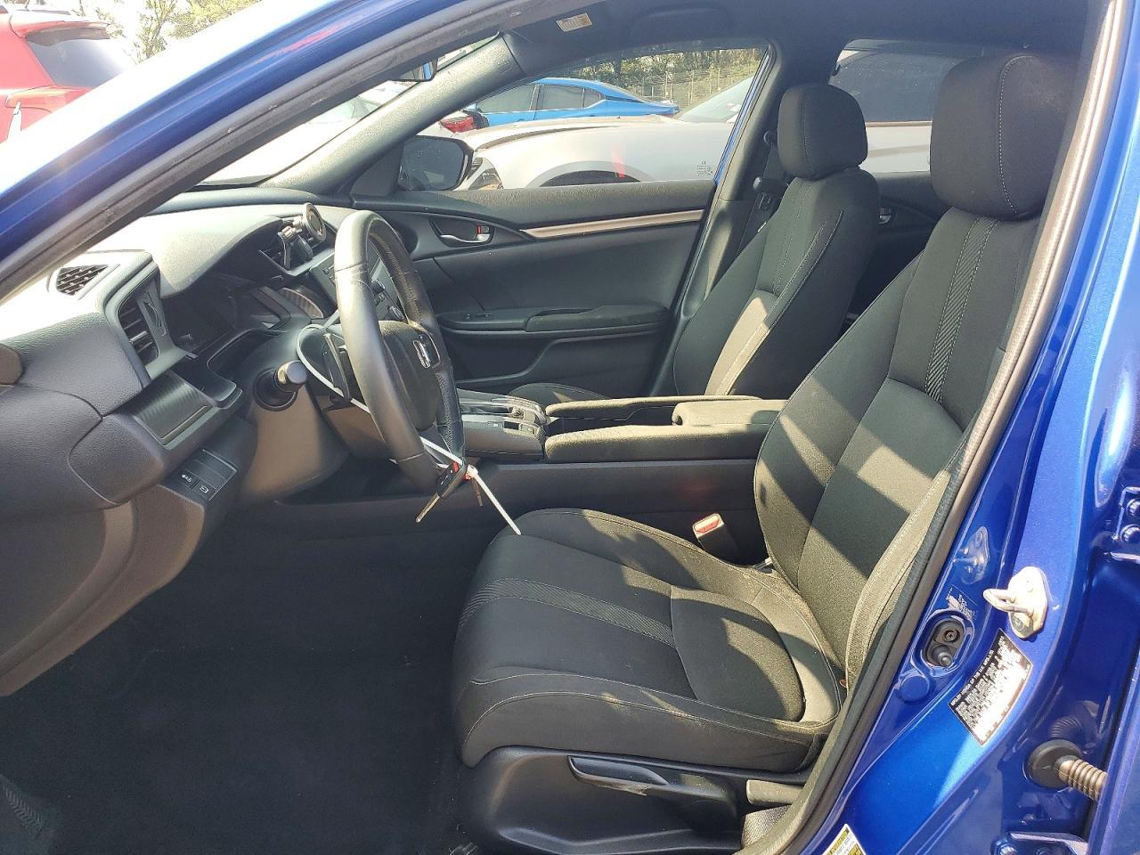 2018 Honda Civic Sport - Image 7