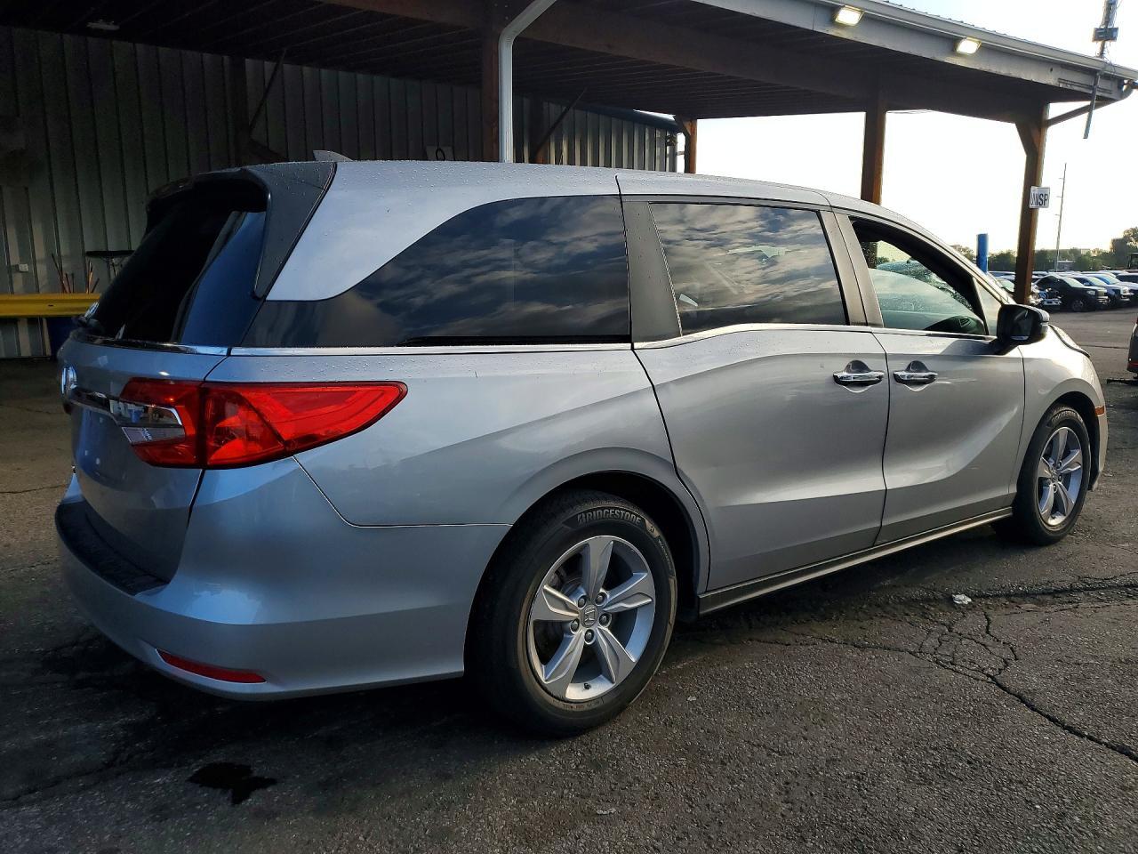 2019 Honda Odyssey Exl - Фото 3