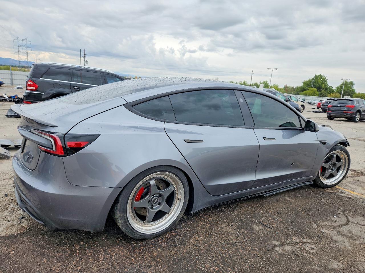 2025 Tesla Model 3 - Image 3